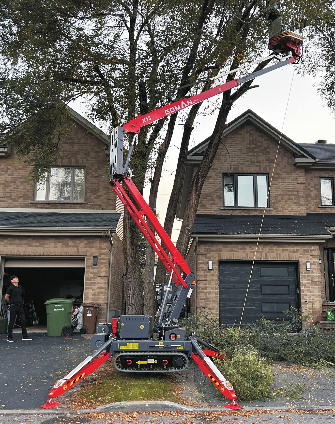 13m Compact Spider Lift | Indoor & Narrow Space Solution | CE/ANSI Certified