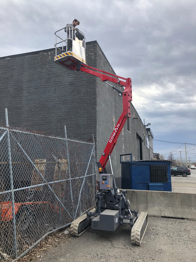 8m Crawler Boom Lift | Indoor & Narrow Space Solution | CE/ANSI Certified