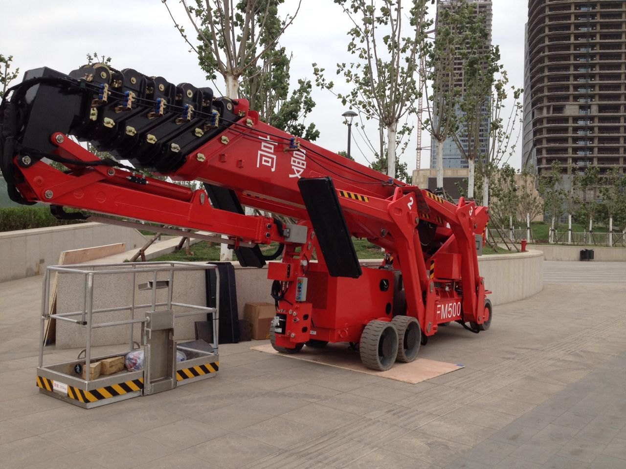 43m 4-wheel Self-propelled Cart Spider Boom Lift