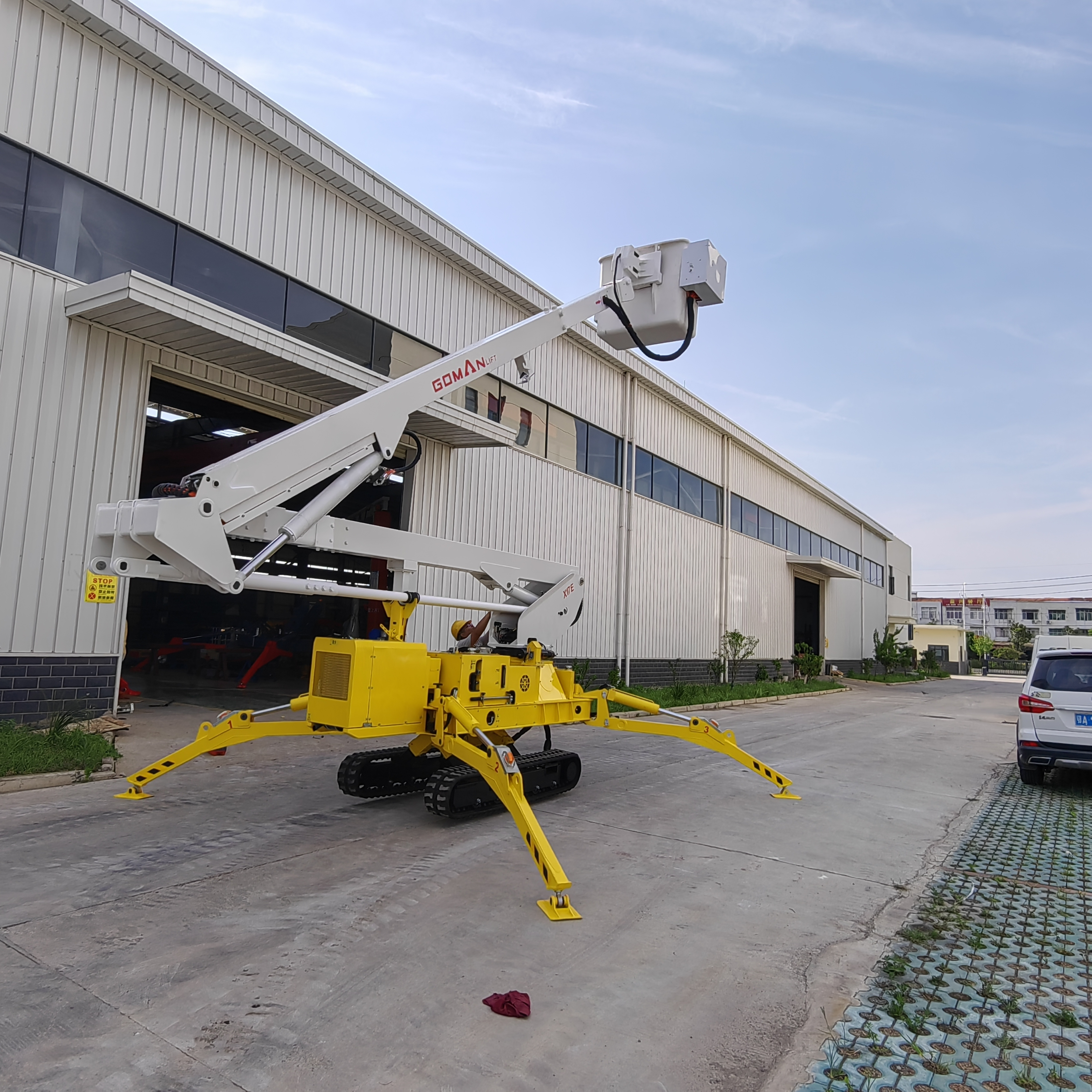 17m Insulated Spider Lift | 46-66KV Insulated | CE/ANSI Certified