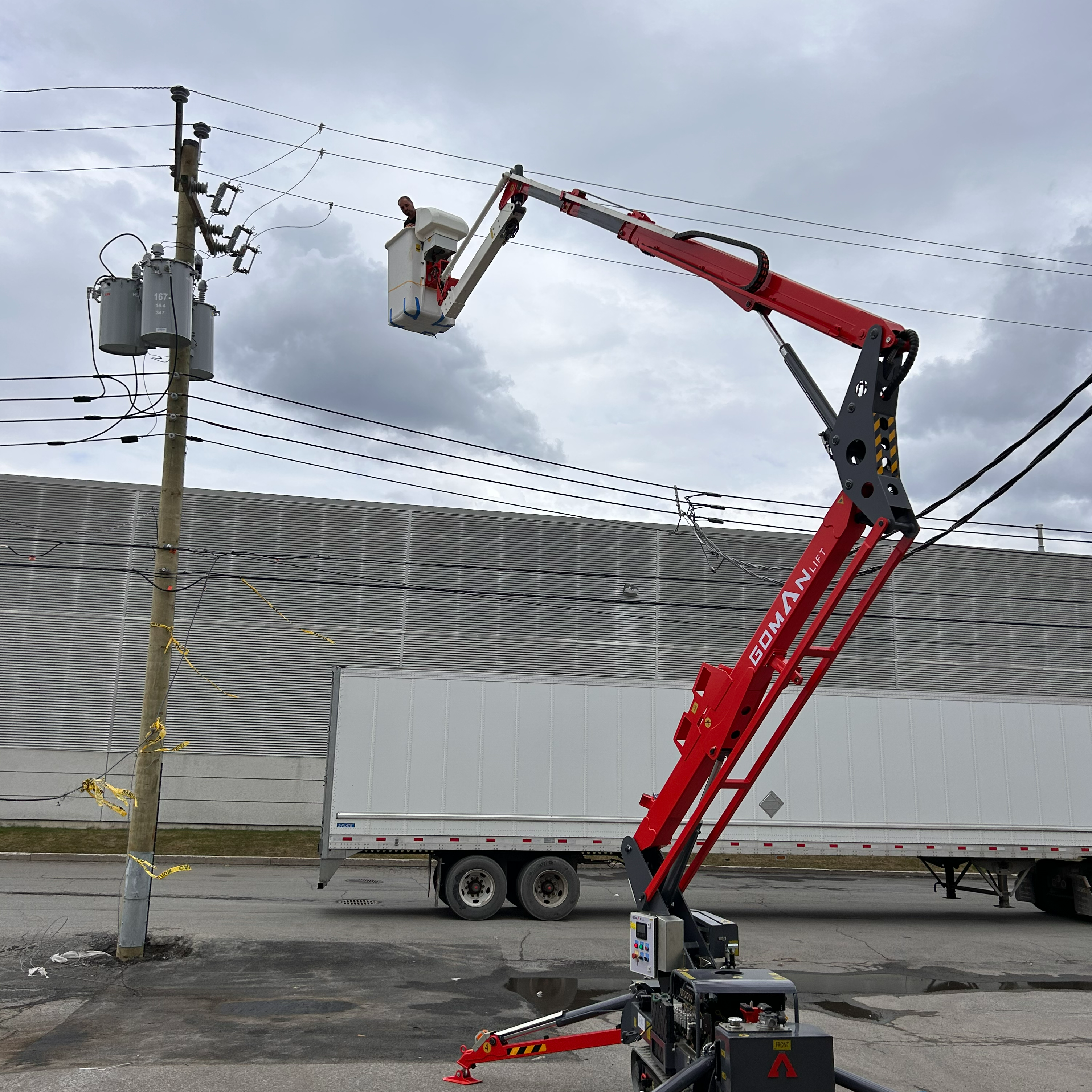 18m Insulated Spider Lift | 10KV Insulated | CE/ANSI Certified