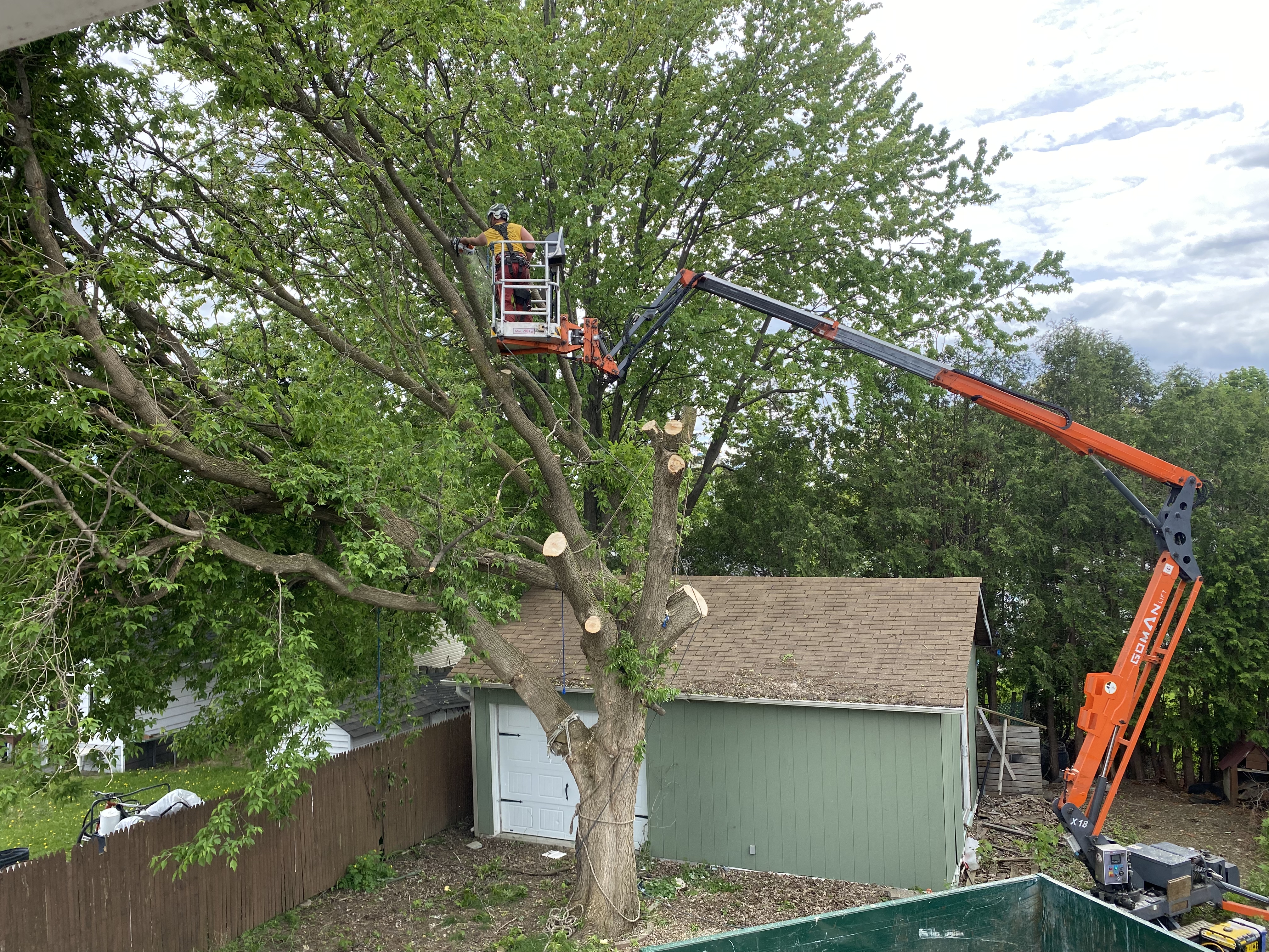 Are Spider Lifts Suitable for Indoor Use?